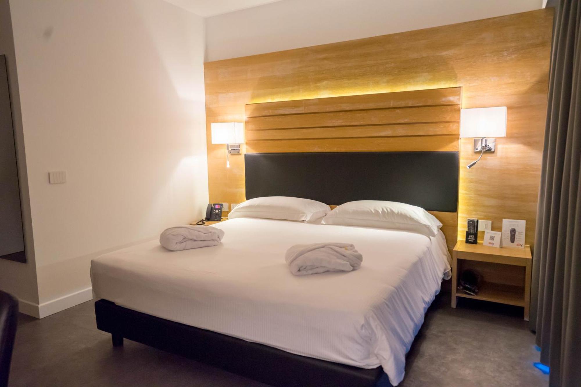 Pm Hotel Catanzaro Ngoại thất bức ảnh