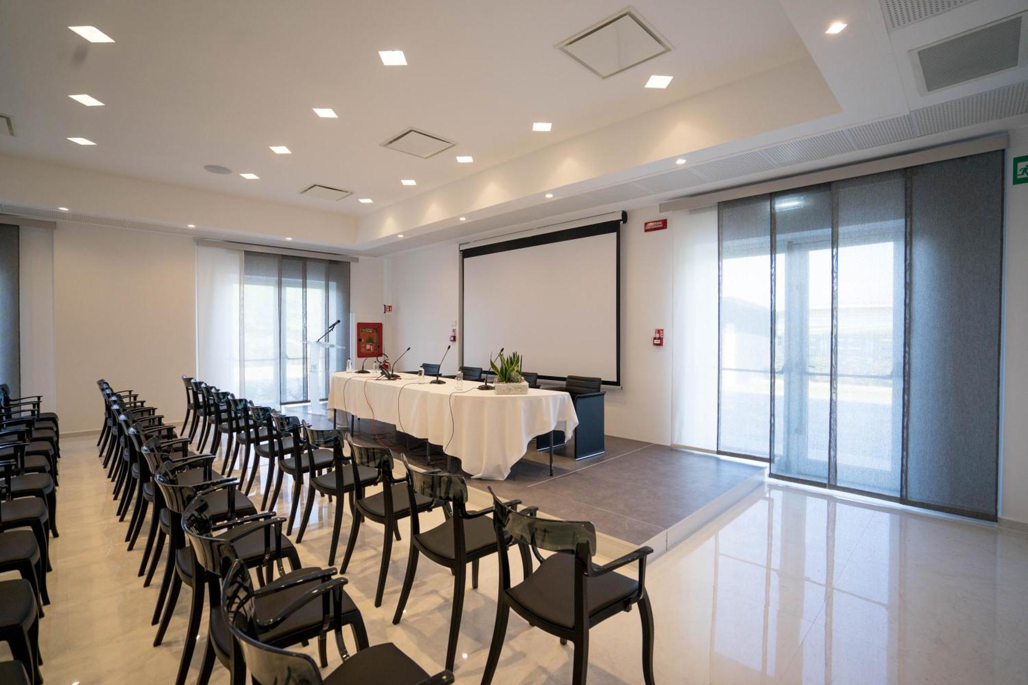 Pm Hotel Catanzaro Ngoại thất bức ảnh