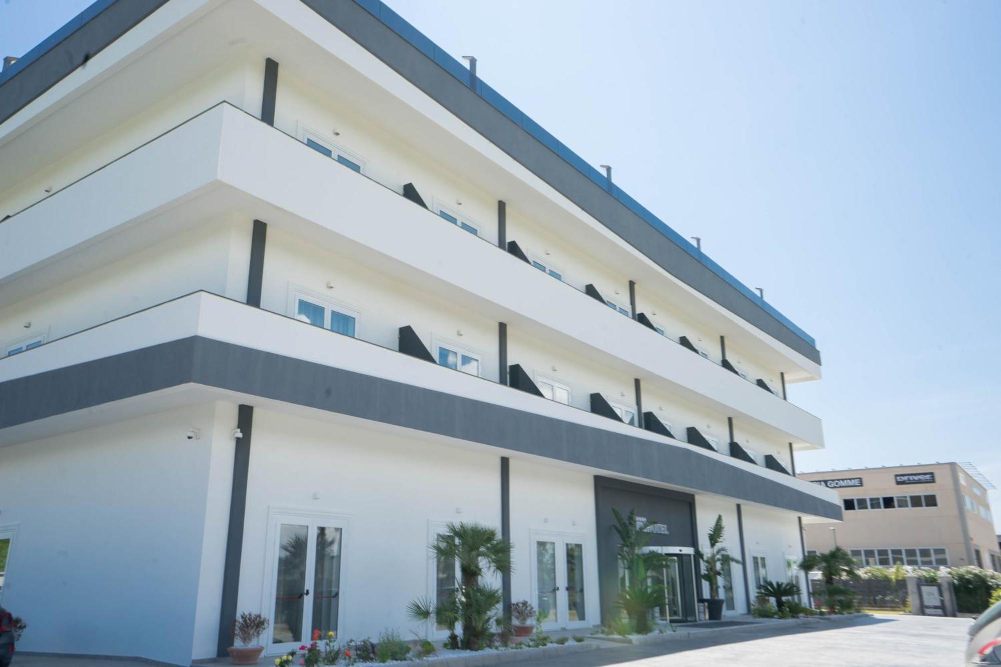 Pm Hotel Catanzaro Ngoại thất bức ảnh