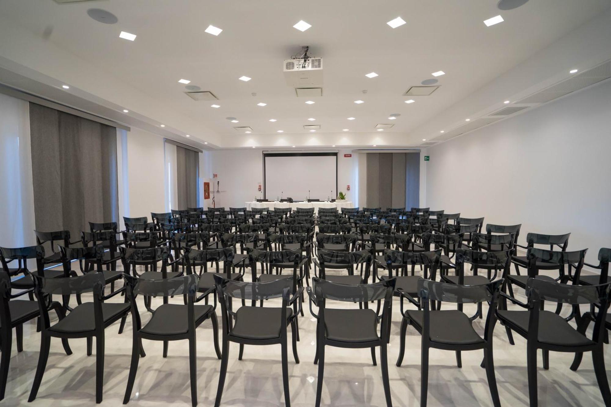 Pm Hotel Catanzaro Ngoại thất bức ảnh