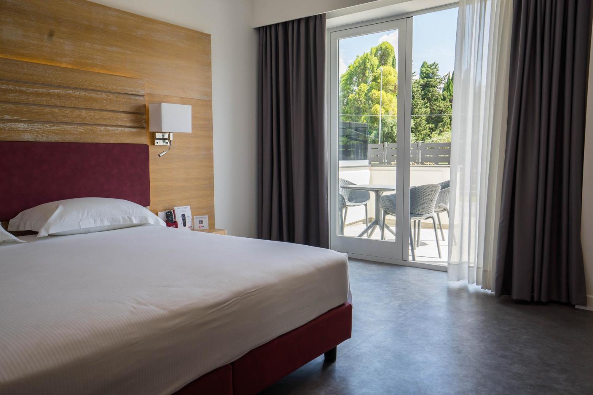 Pm Hotel Catanzaro Ngoại thất bức ảnh