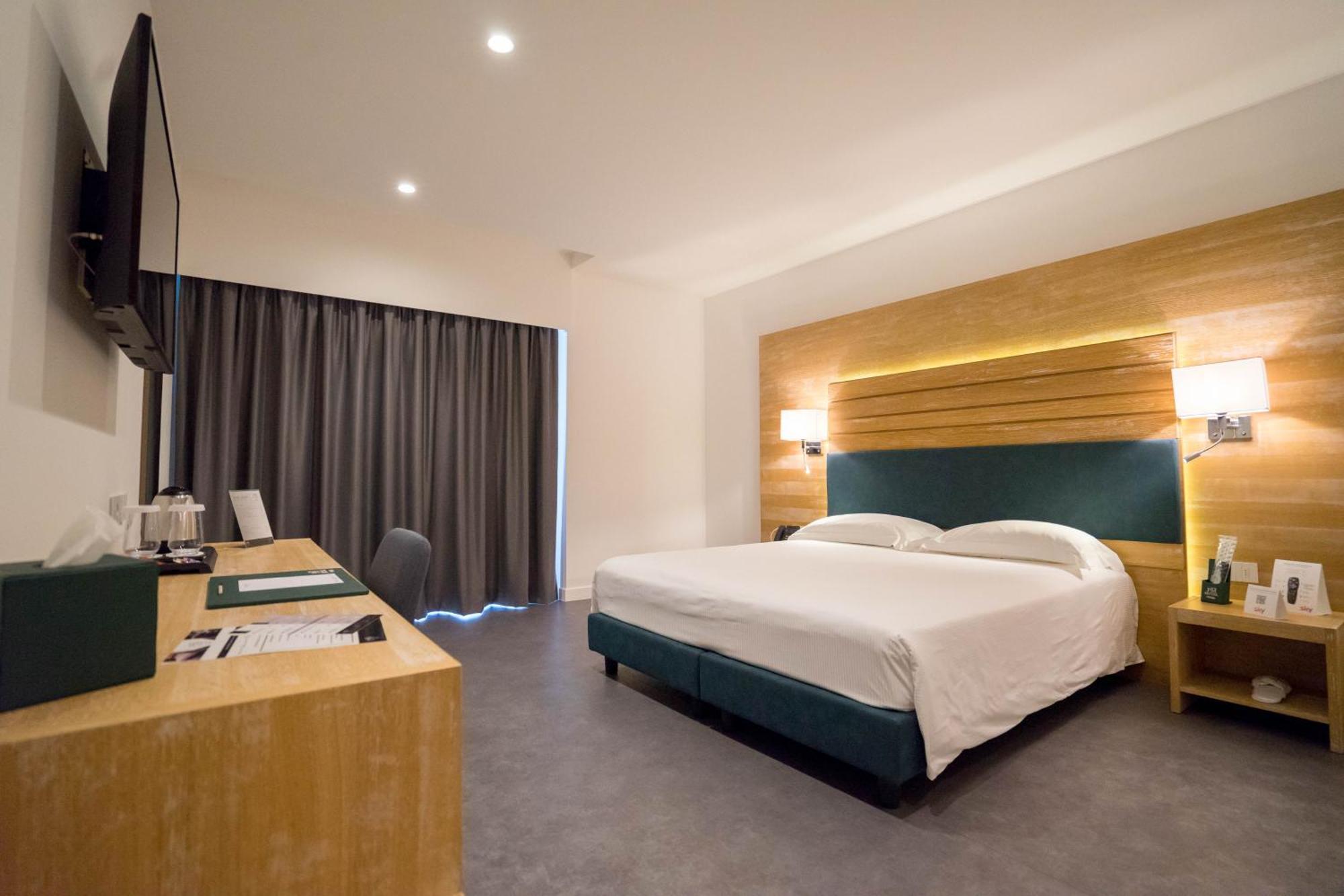 Pm Hotel Catanzaro Ngoại thất bức ảnh